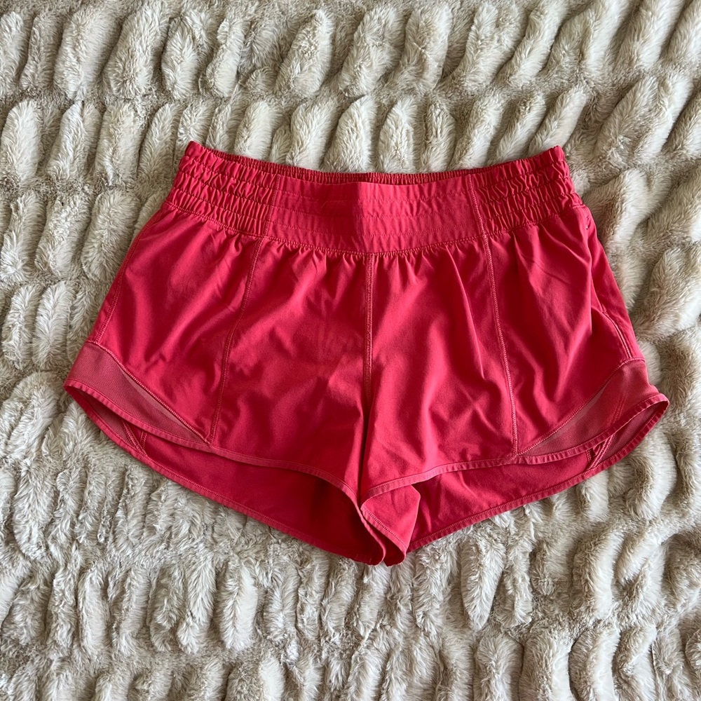 Lululemon Hotty Hot High-Rise Short 2.5”